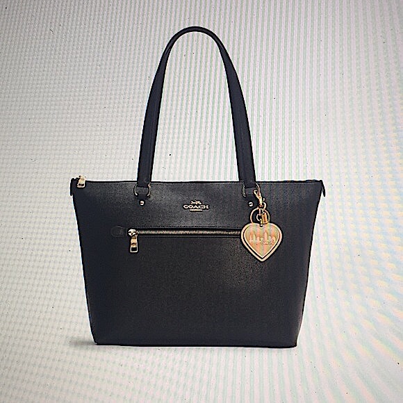 COACH - X JENNIFER LOPEZ HEART BAG CHARM (NWT) - Picture 11 of 13